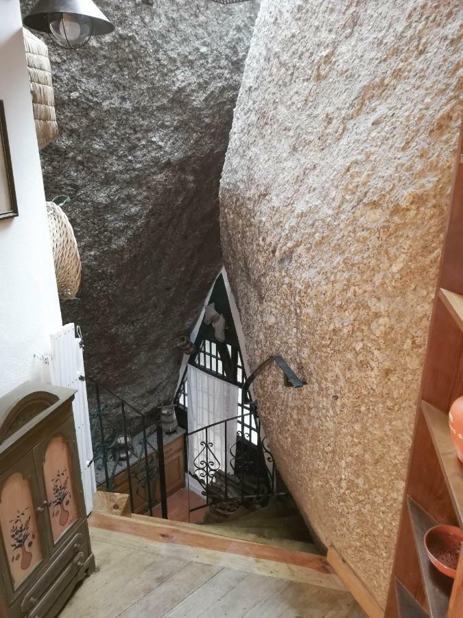 הוילה טראס דה בורו Casa Do Penedo Geres מראה חיצוני תמונה